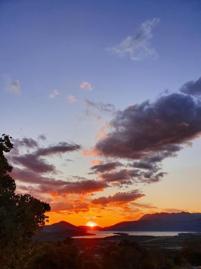 Apartment Jelena Sutvara โกตอร์ ภายนอก รูปภาพ